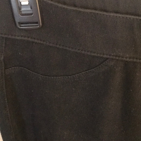 Hue - Picture 4 of 6